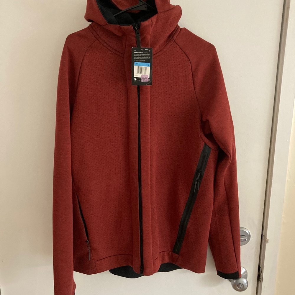 Nike BRAND NEW Zip up hoodie